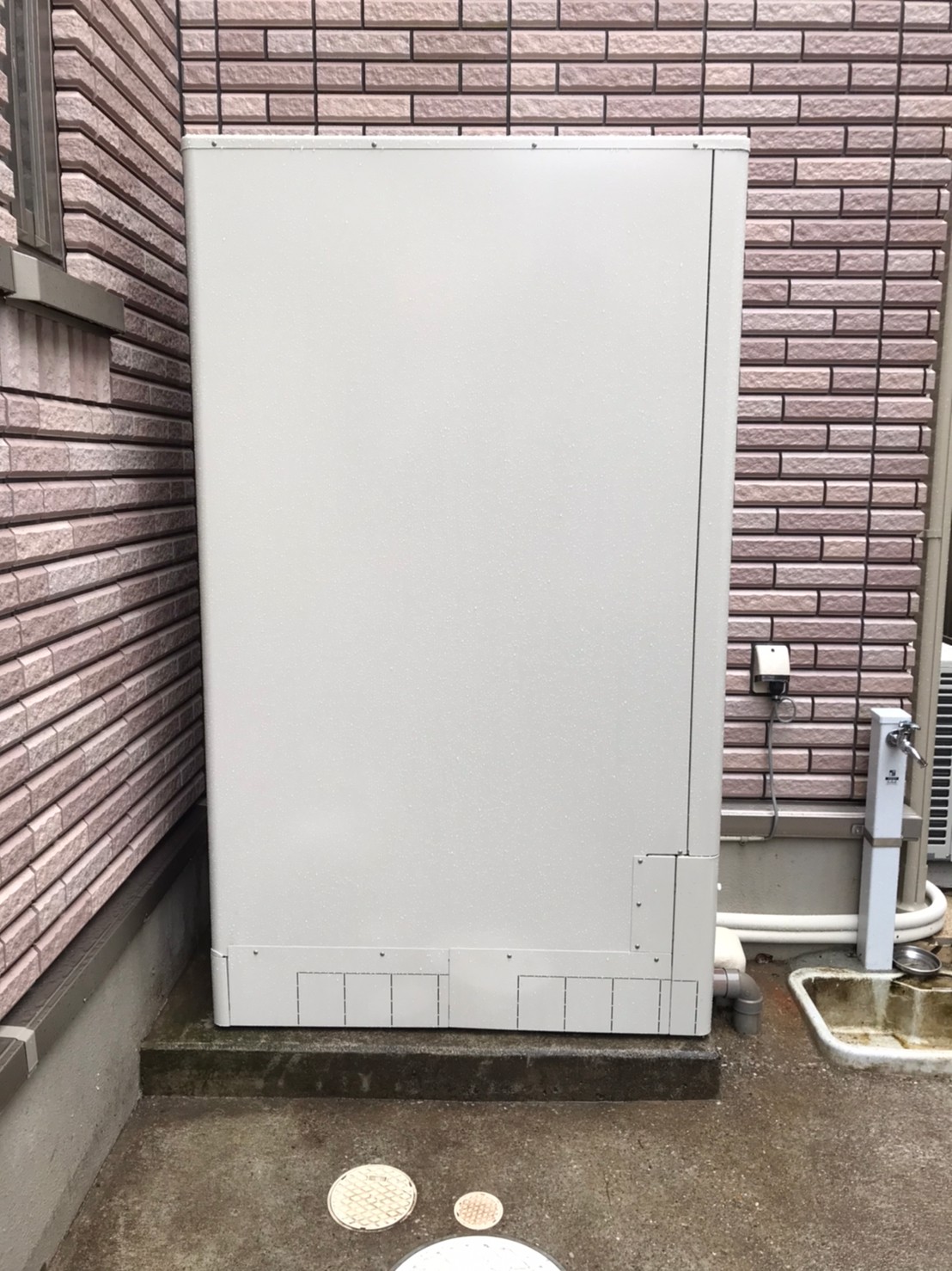 神奈川県横浜市金沢区釜利谷西エコキュート交換工事S様